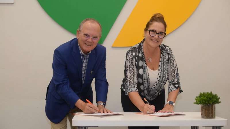 UniFil e Associação Médica firmam parceria para fortalecer a área de saúde