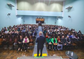 PEC vai debater o papel do professor como agente de mudança