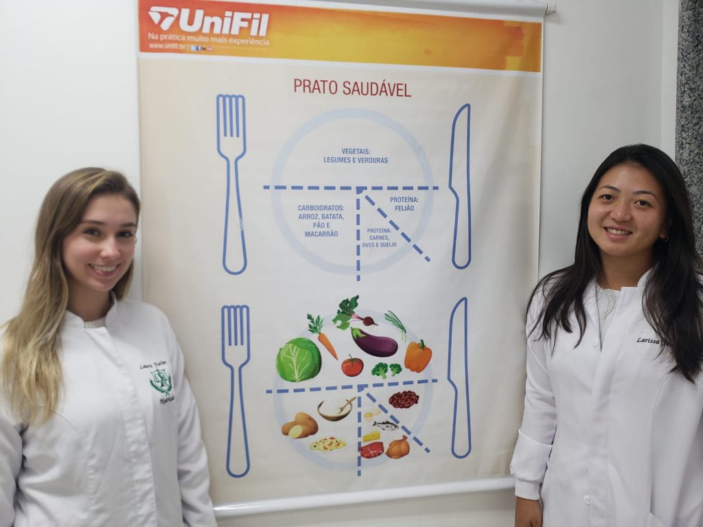 Laura de Almeida e Larissa Yamada