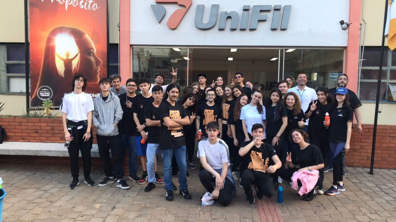 Vivenciando UniFil contribui para jovens escolherem futura profissão