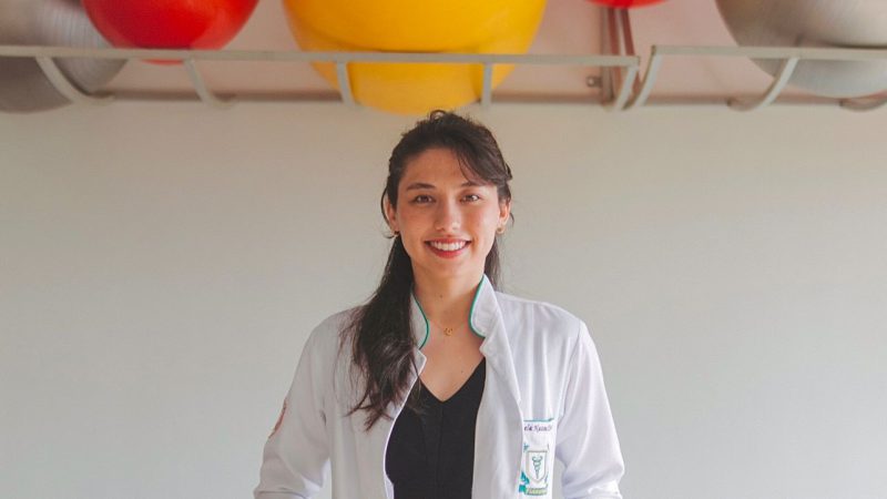 Gabriela inicia residência de Fisioterapia na rede de saúde de Apucarana